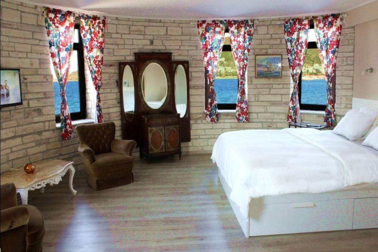 Nemrut Bay Otel Yenifoca Exterior photo