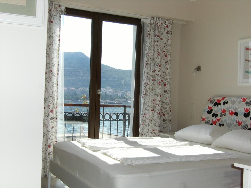 Nemrut Bay Otel Yenifoca Room photo